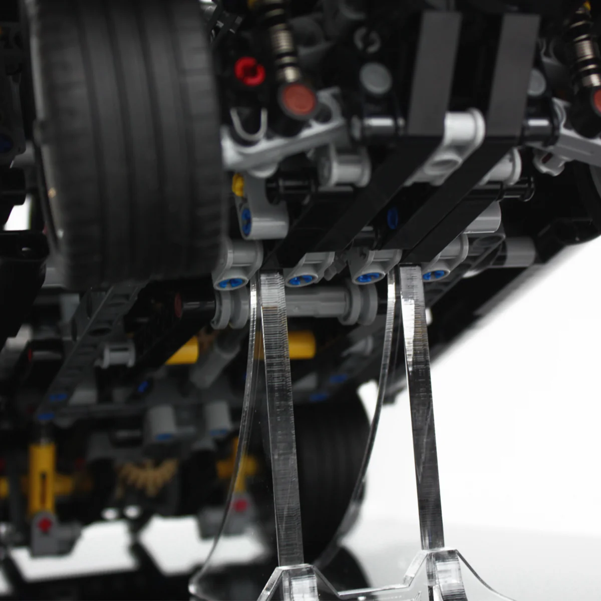 Display Stand for LEGO® Technic: Dom's Dodge Charger (42111) - Image 4