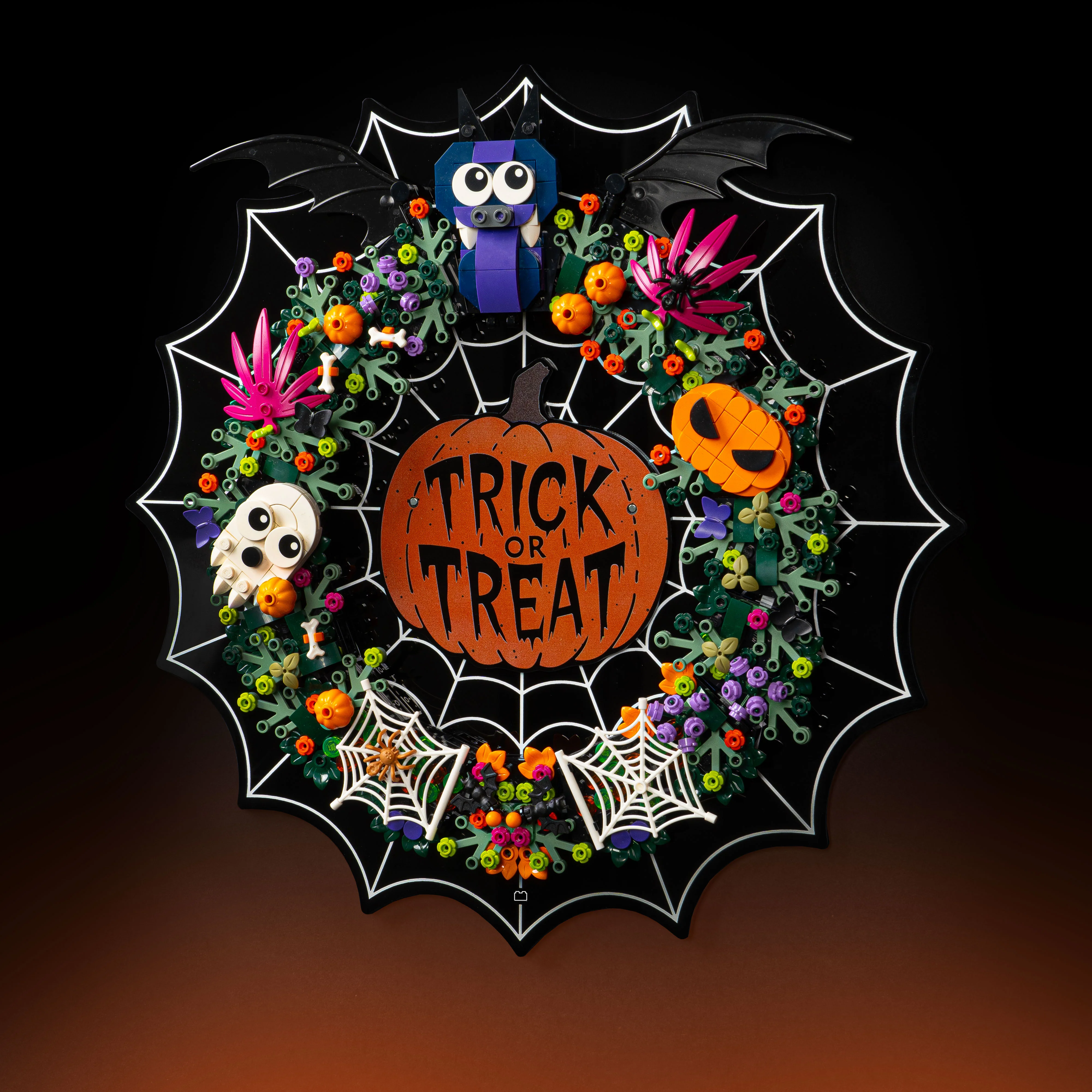 Limited Edition Wall Mounted Display Stand for LEGO® Halloween Wreath (40825) - Image 7